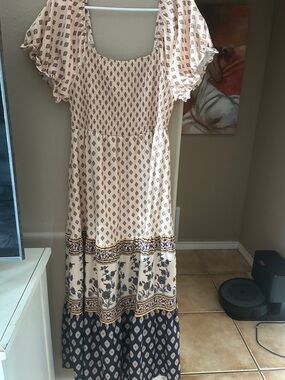 Shein Maxi Dress in Cream and Navy